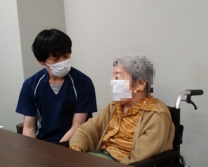 介護居室に住み替え予定のご入居者を「囲む会」について、ご紹介いたします！